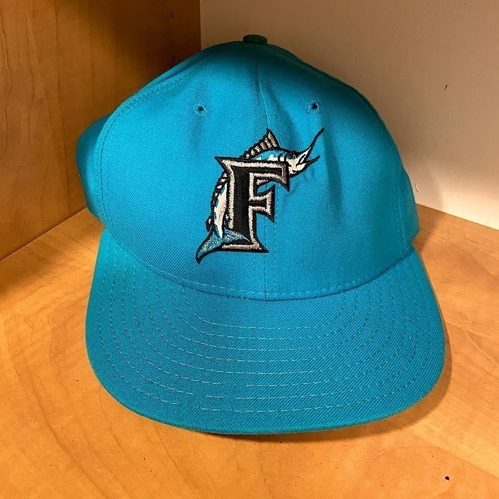 Throwback Vintage MLB Florida Marlins Team Hat - Picture 1 of 7